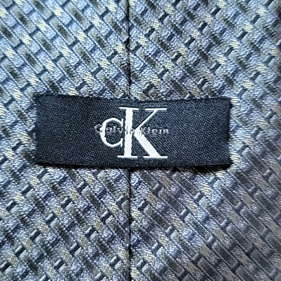 ALFANI Made in Italy Light Blue Tie and Calvin Klein Blue and Gray Neck Tie Lot - Picture 3 of 4